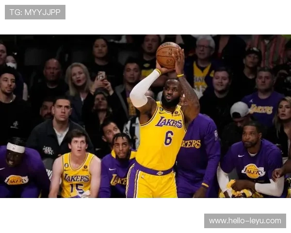 詹姆斯生涯里程碑再创新高 率领湖人迎战勇士开启季后赛征程