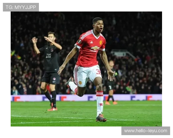 赛季关键战全面回顾焦点球星表现与冠军格局走势分析最新动态解读