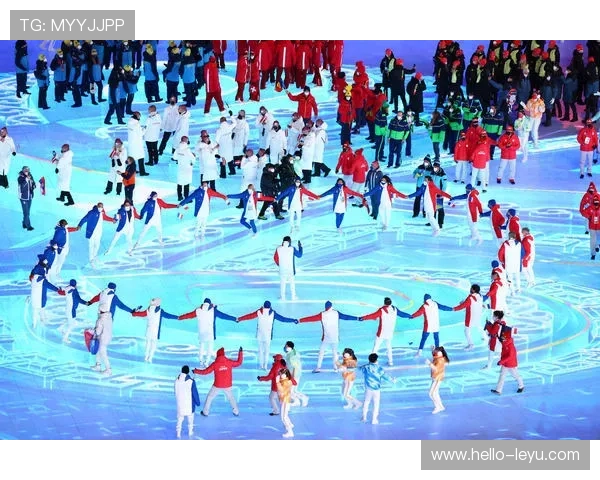 北京冬奥会闭幕式精彩纷呈 中国选手收获佳绩备受关注